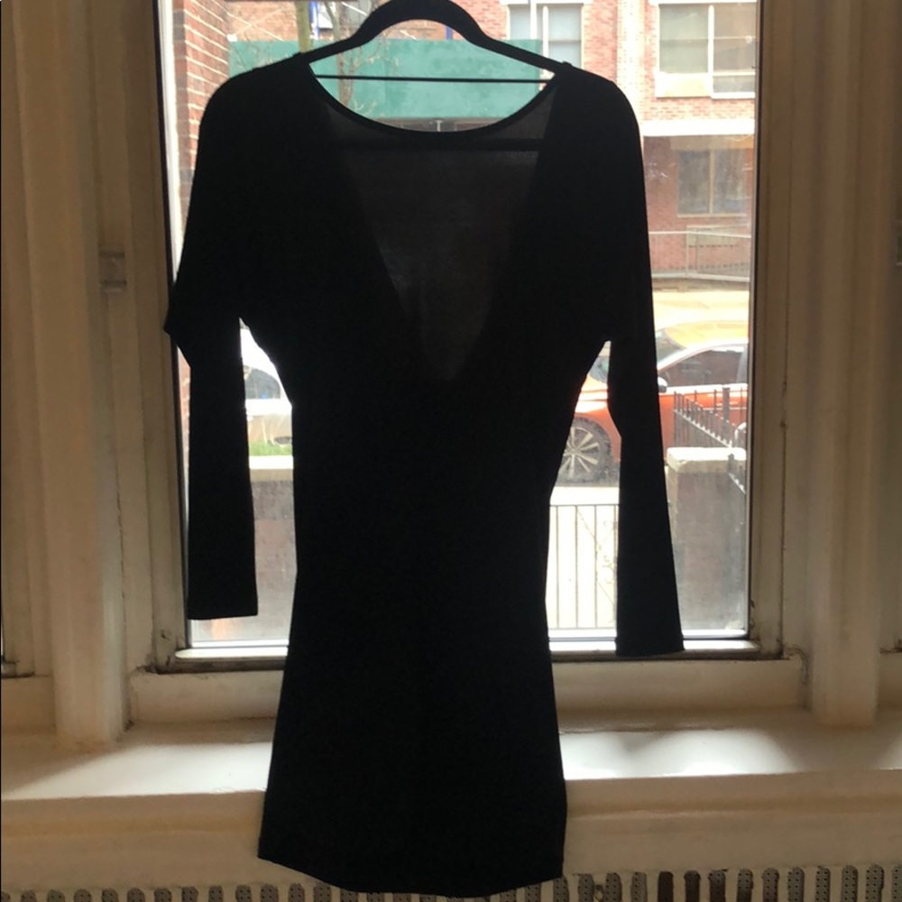 XS BCBGeneration low drape back long sleeve dress